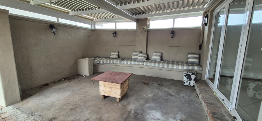 To Let 3 Bedroom Property for Rent in Waves Edge Western Cape